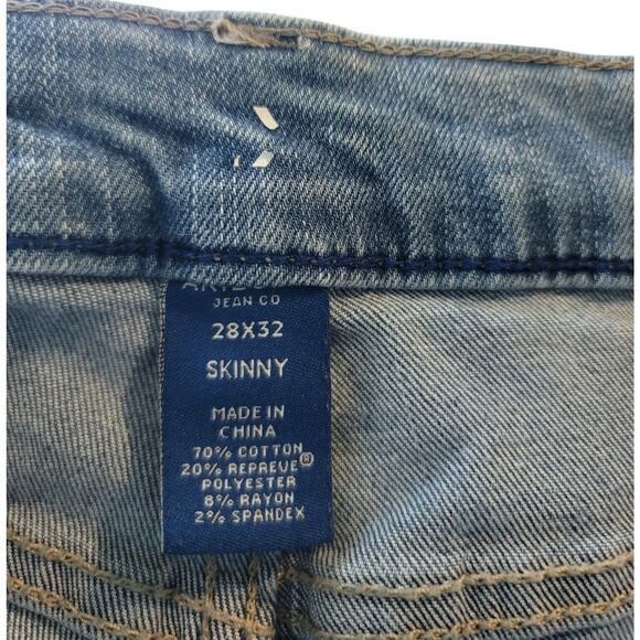 Arizona Men's Skinny Jean 28x32 Light Wash Distressed Stretch Denim Eco-Friendly - Picture 3 of 3